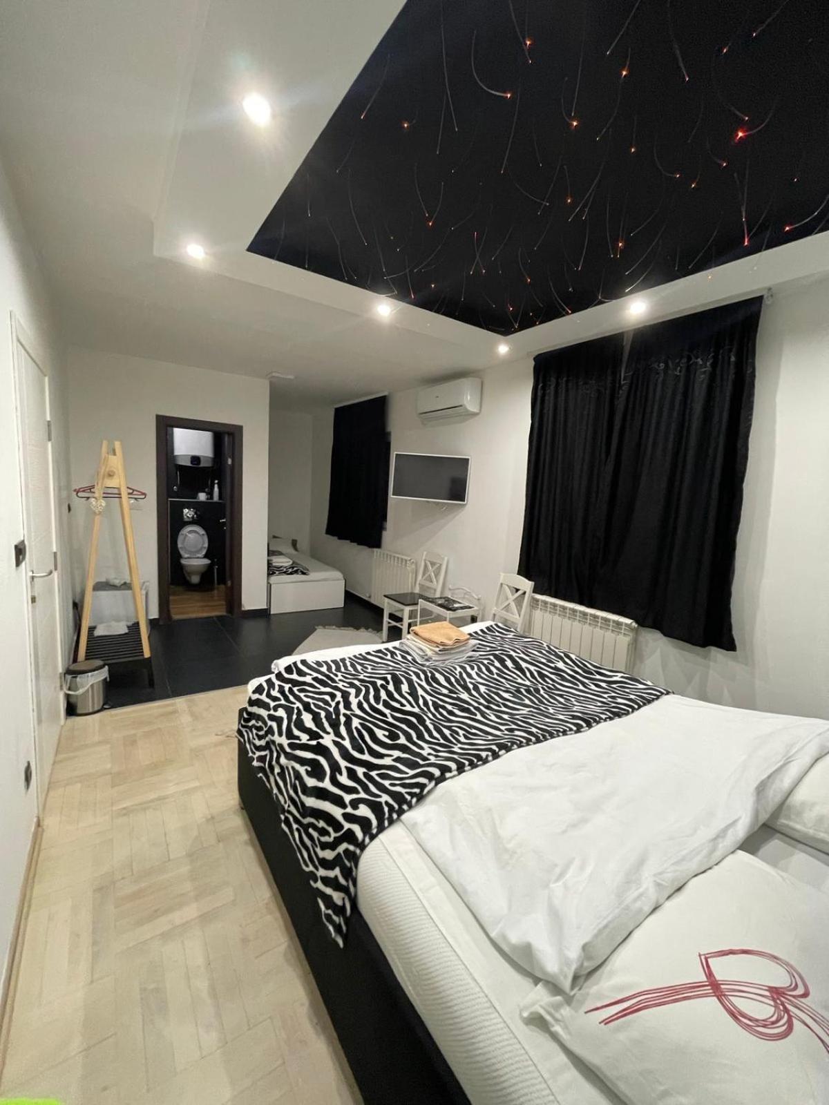 Airport Apartments Belgrade Bilik gambar